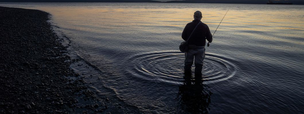 Νυχτερινό Ψάρεμα: Ο Απόλυτος Οδηγός για Ακτή, Βάρκα & Ψαροντούφεκο Νυχτερινό Ψάρεμα: Ο Απόλυτος Οδηγός για Ακτή, Βάρκα & Ψαροντούφεκο